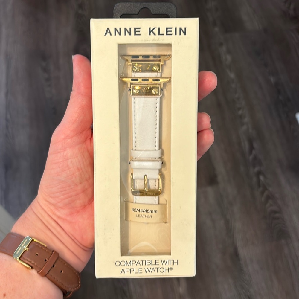 White leather Anne Klein Apple Watch band, size 42/45/45mm